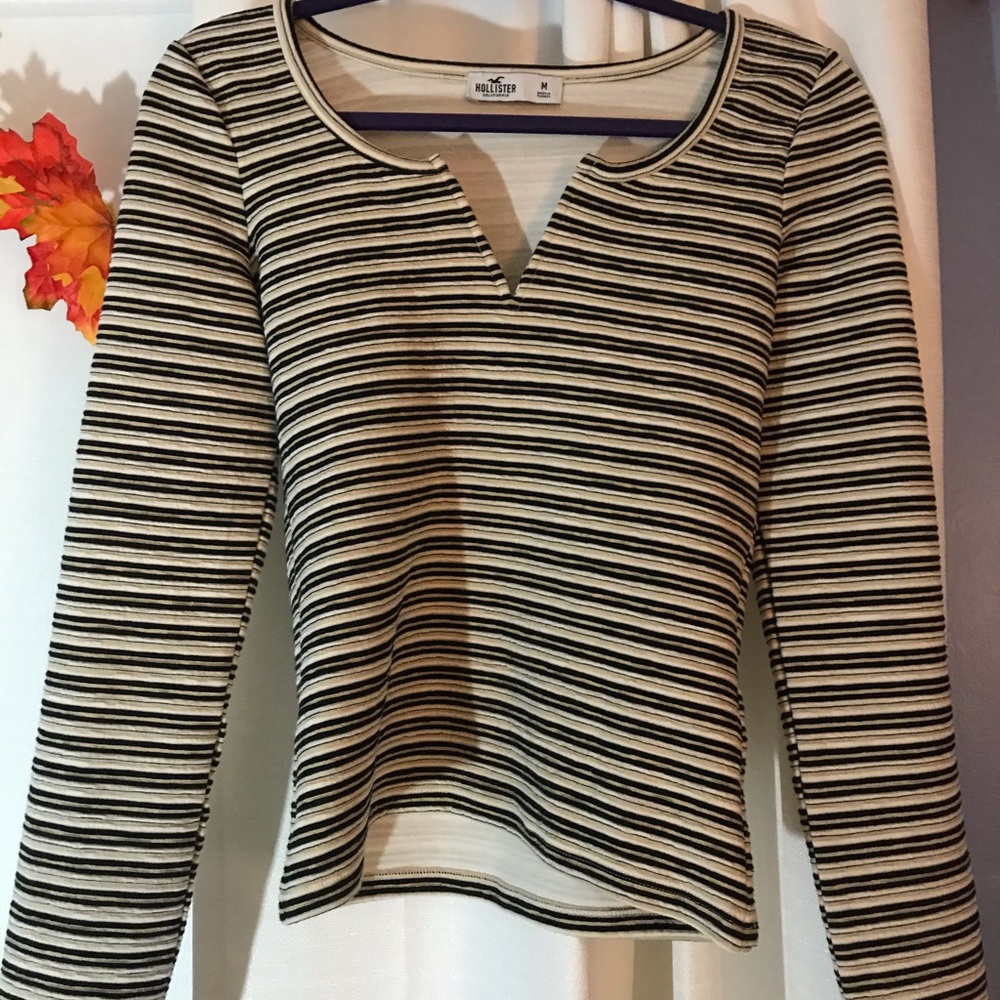 Hollister Long Sleeve NWOT